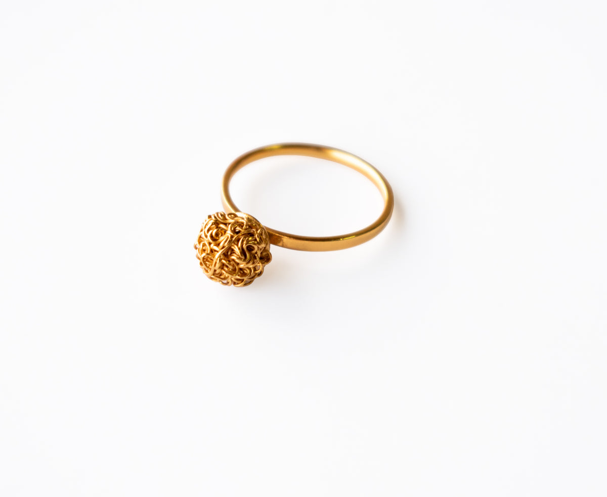 Anillo en plata con baño en oro